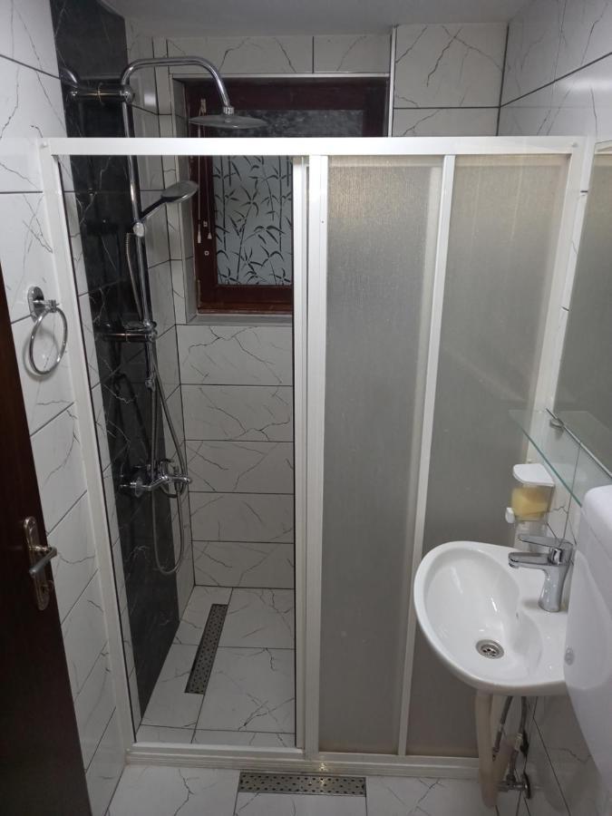 Pejik Apartment โอครีด ภายนอก รูปภาพ