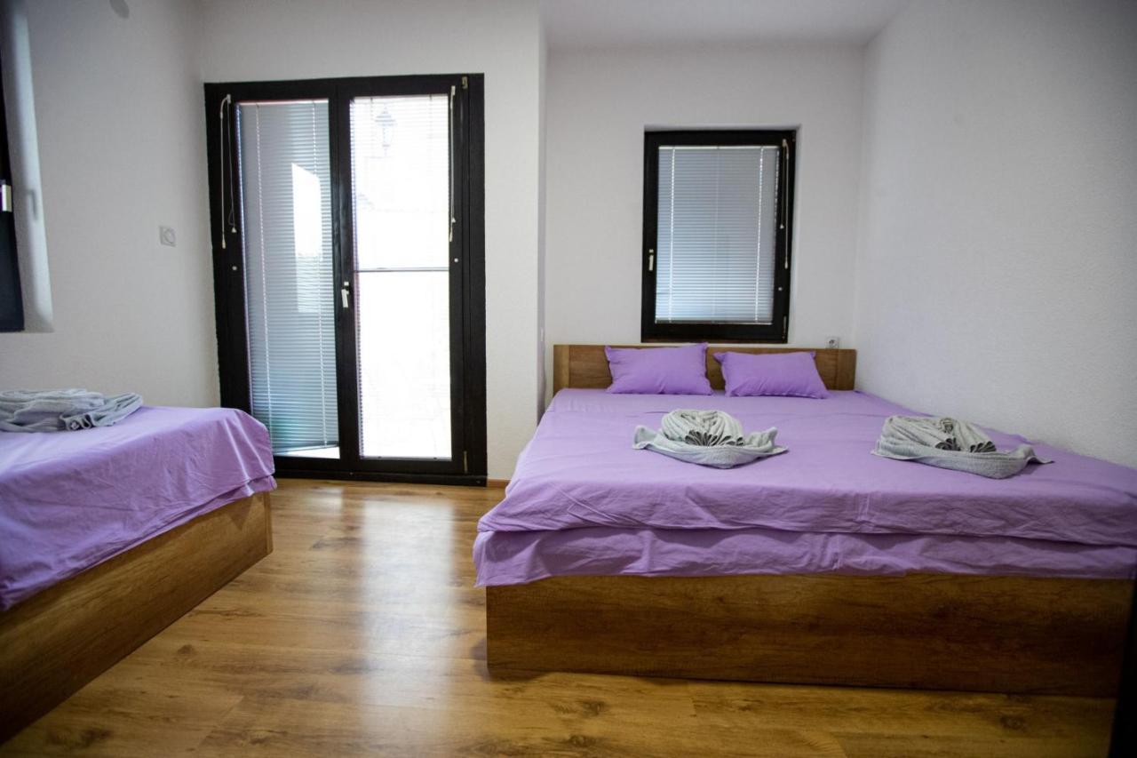 Pejik Apartment โอครีด ภายนอก รูปภาพ