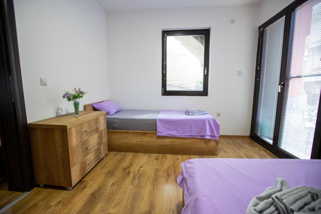 Pejik Apartment โอครีด ภายนอก รูปภาพ