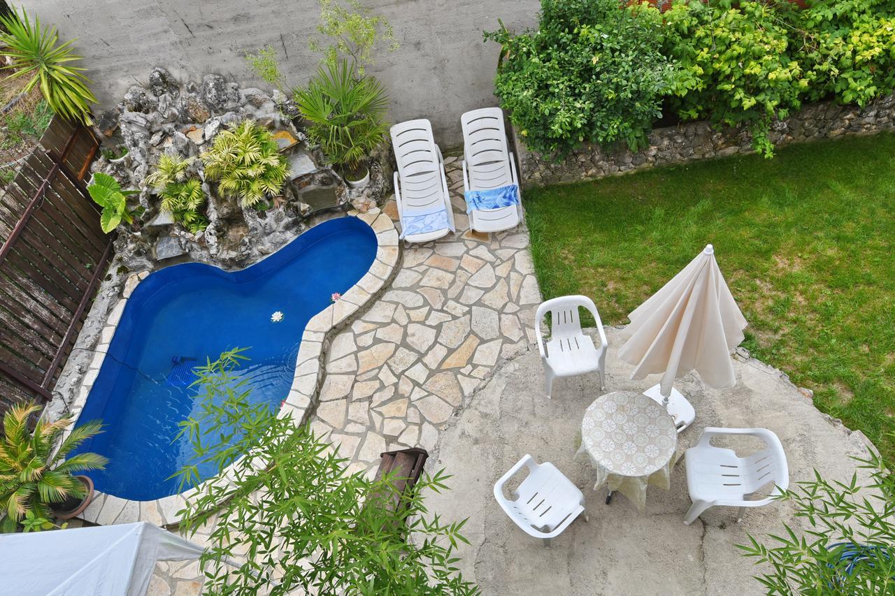 Pejik Apartment โอครีด ภายนอก รูปภาพ