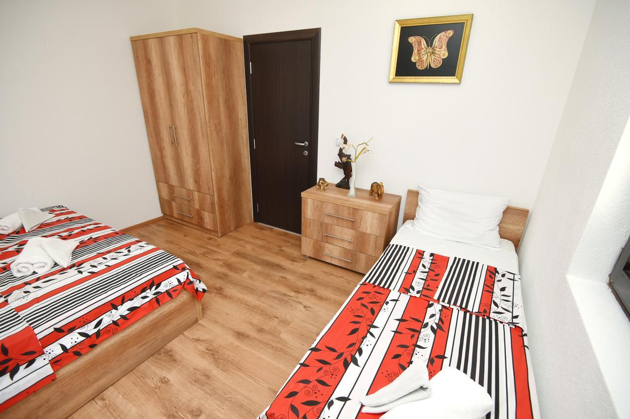 Pejik Apartment โอครีด ภายนอก รูปภาพ